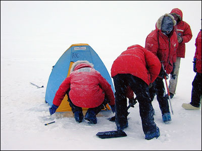 Erecting a tent on the sea ice