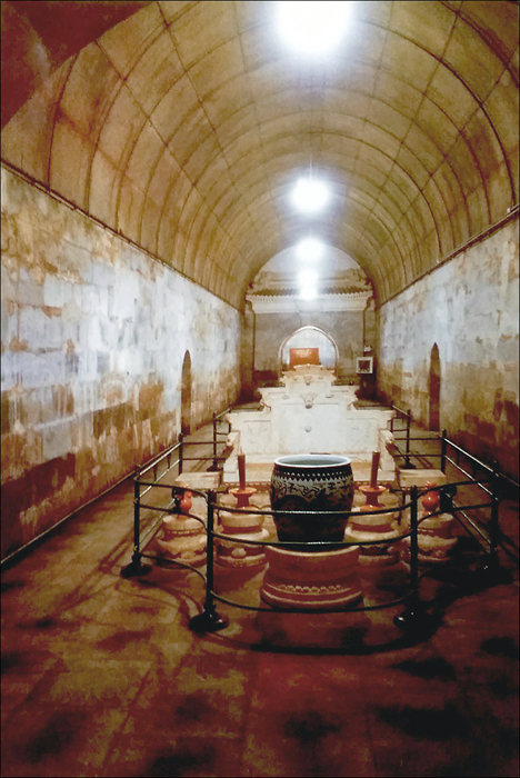 The Underground Palace of Dingling