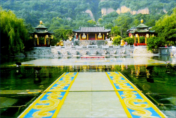 Huaqing Hot Spring