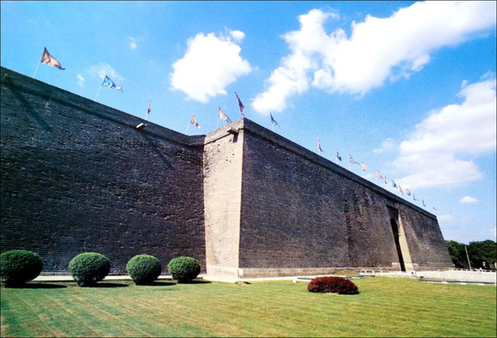 Variegated Northern City