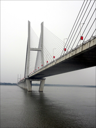 Jingzhou Yangtze River Bridge