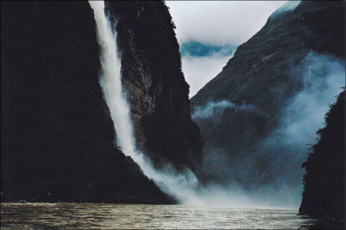 Daning River in Wushan Mountain, and Little Three Gorges