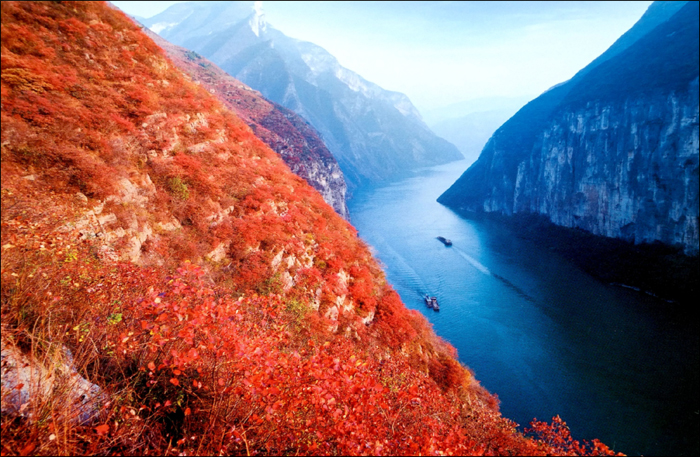 The Autumn Scenery of Qutang Gorge