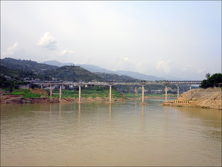 Chendou covered bridge to Baidicheng Island