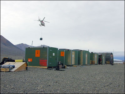 Lake Fryxell camp