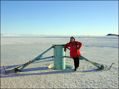 Irma outside the finished observation tube