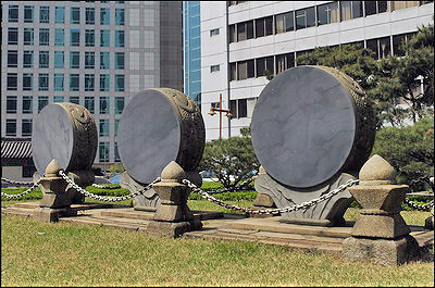 Sculpture in Seoul